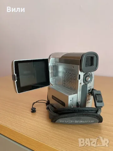 Видеокамера Sony, снимка 2 - Камери - 56565667