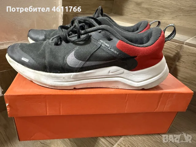Nike 40 номер маратонки за бягане, снимка 2 - Маратонки - 56686950