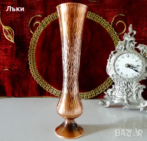 Медна ваза 25 см.,чиста мед. 