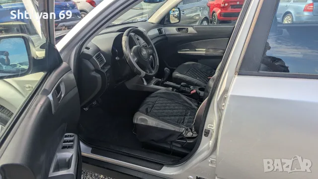 Subaru Forester 2.0 i gas, снимка 7 - Автомобили и джипове - 56747386