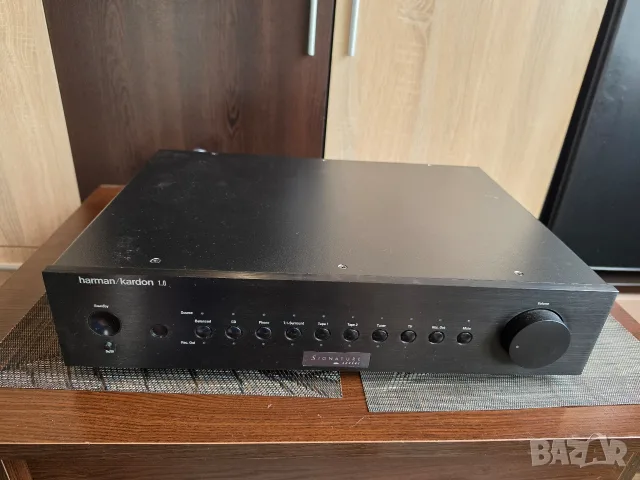Продавам предусилвател Harman Kardon 1.0 Signature 