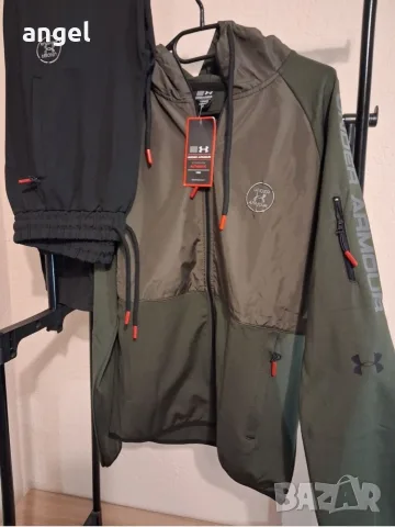 Спортен екип UNDER ARMOUR, снимка 4 - Спортни дрехи, екипи - 56566667