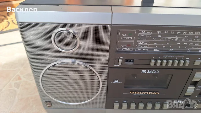 Касетофон Grundig RR3600, снимка 3 - Радиокасетофони, транзистори - 56580633