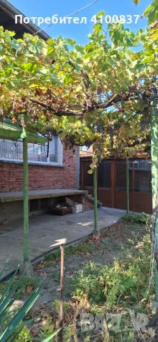 Продава масивна двуетажна с дворр , снимка 2 - Къщи - 56585628