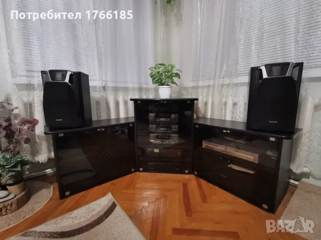 ТВ-шкаф /ъглов цвят черен/