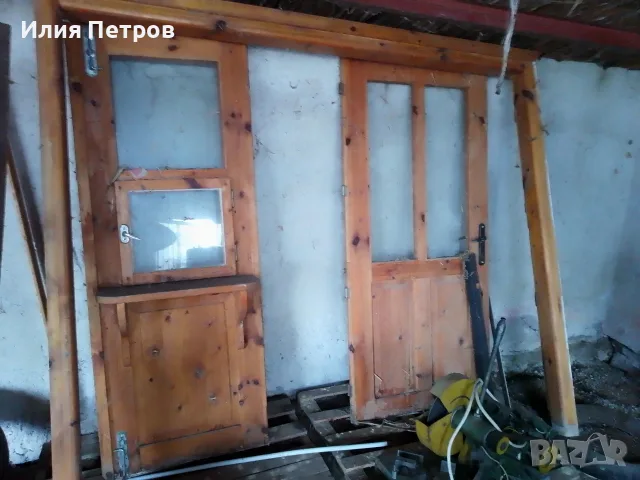врата дървена трикрила
