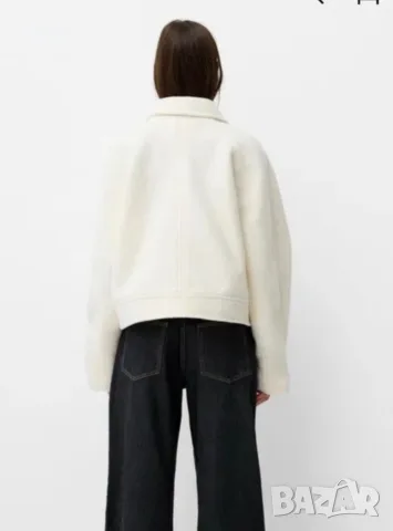 Дамко късо палто Bershka, снимка 3 - Палта, манта - 56700893