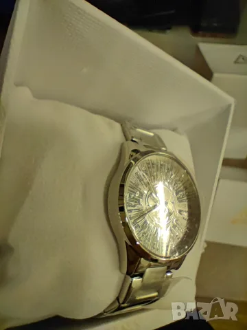 Дамски Часовник Guess Нов , снимка 2 - Дамски - 56637154