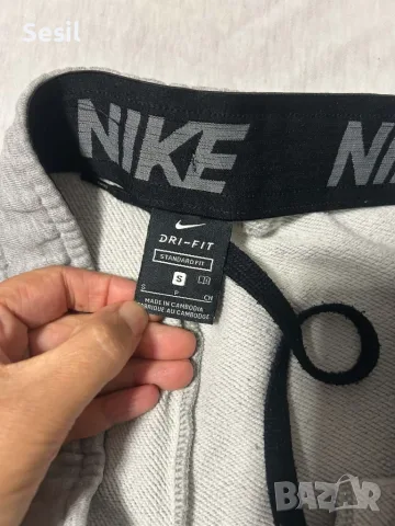 Оригинален суичър Nike плюс подарък долнище , снимка 7 - Спортни дрехи, екипи - 56641710