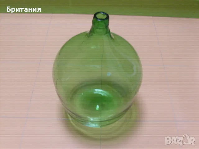 Голяма стъклена дамаджана 25- 30литра.