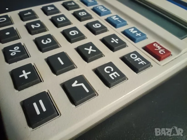 SHARP EL-230 от 1982 (колекционерска), снимка 4 - Друга електроника - 56556481