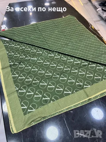 Valentino Луксозен Дамски Копринен Шал В Желитова Опаковка В Кутия Код SK2576