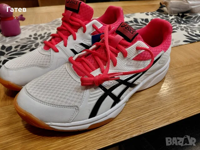 Asics оригинални нови 42