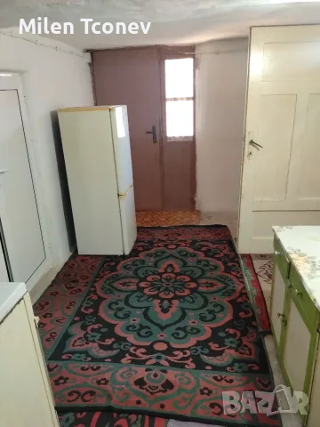 Продавам Просторна къща, снимка 4 - Къщи - 56740961