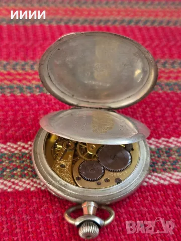 Сребърен джобен часовник Omega , снимка 4 - Антикварни и старинни предмети - 56634425