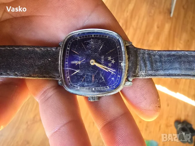 Продавам Руски Часовник Победа, снимка 2 - Колекции - 56562639
