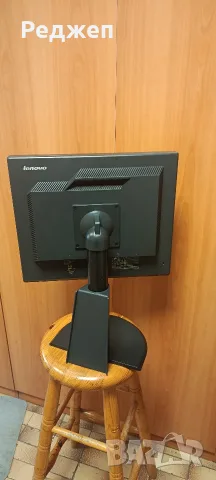 монитор Леново 22" , снимка 2 - Монитори - 56624355