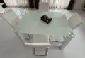 Трапезна маса с 4 стола, снимка 1