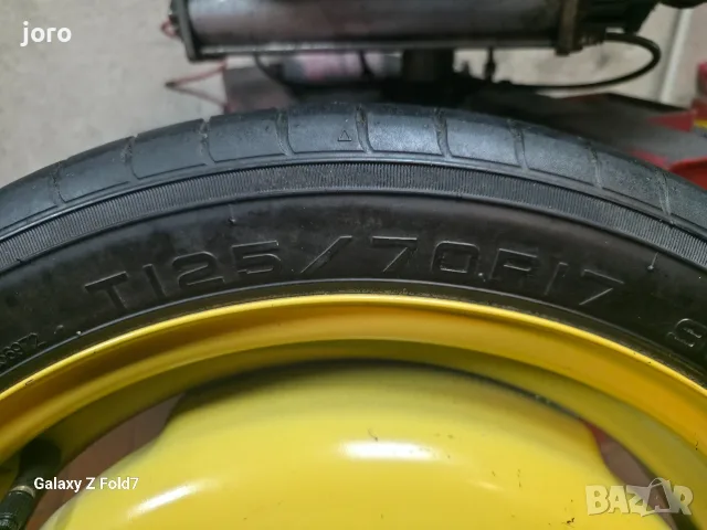 Патерица 17" Dacia , снимка 2 - Гуми и джанти - 56569334