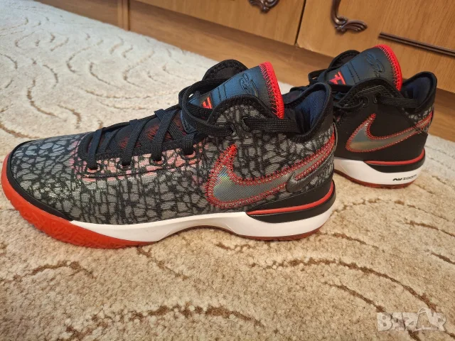 Оригинални маратонки Nike 44н., снимка 2 - Маратонки - 56643452