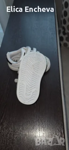 Детски маратонки Adidas, снимка 6 - Детски маратонки - 56740594