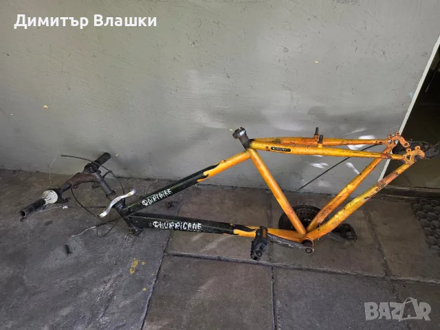 МТБ рамка 26 цола "Hurricane Dirtbike" за проект. 