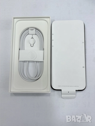 Продавам iPhone 16 Pro Max Black Titanium 256 GB, снимка 3 - Apple iPhone - 56626038