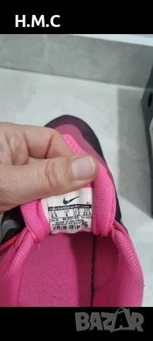 Маратонки Nike(оригинални), снимка 5 - Маратонки - 56596274
