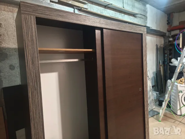 гардероб с плъзгащи врати , снимка 4 - Гардероби - 56556970