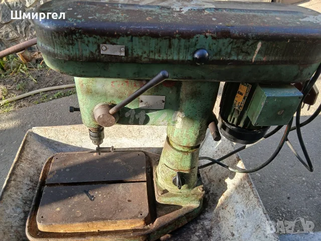 Настолна бормашина  Б12