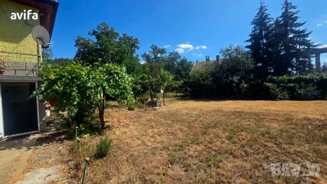 Къща на две улици в Елешница, снимка 8 - Къщи - 56583841