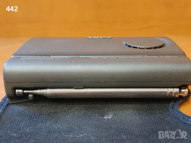 SONY ICF-SW 1OO, снимка 6 - Радиокасетофони, транзистори - 56641401
