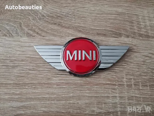 MINI Cooper емблема стар стил сребристо с червено, снимка 3 - Аксесоари и консумативи - 56581281