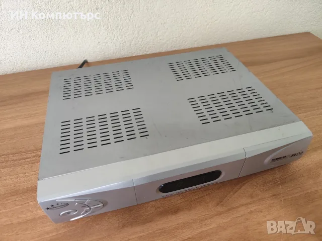Продавам дигитален сателитен приемник DSR-8001, снимка 3 - Приемници и антени - 56608878