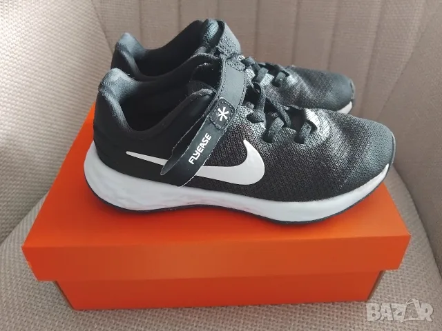 Детски Маратонки Nike номер 30, снимка 3 - Детски маратонки - 56677975
