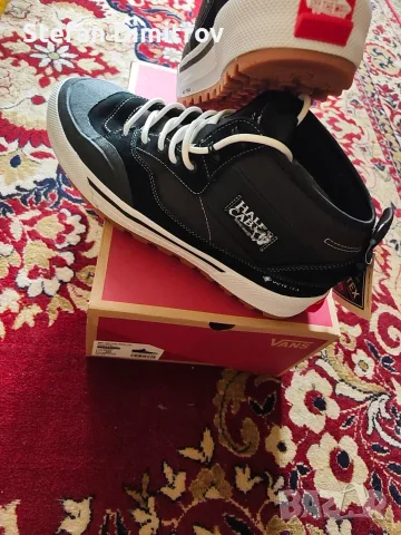 Нови обувки Vans, снимка 9 - Маратонки - 56734616