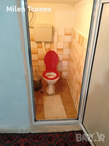 Продавам Просторна къща, снимка 2 - Къщи - 56740961