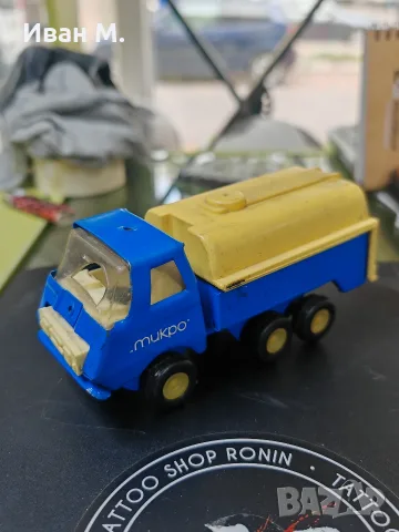 стари ламаринени камиончета , снимка 4 - Колекции - 56658135