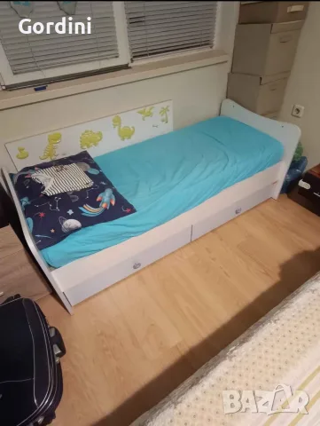 Продавам детска люлееща се кошара, легло и скрин. 3 в 1