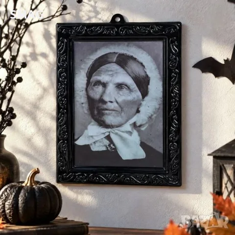 Halloween декоративна картина със страховито лице на възрастна_1265366
