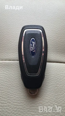 Продавам чисто нов ключ и дистроник за Ford Puma