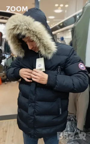 Зимно яке с качулка Canada Goose Outdoor,