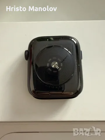 Apple Watch SE 44mm, снимка 2 - Смарт часовници - 56661264