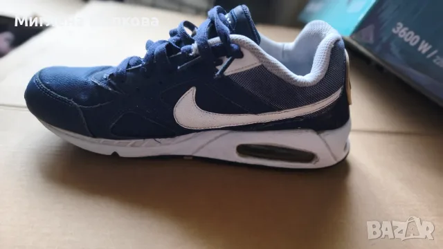 Маратонки - NiKE