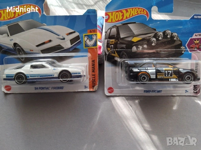 Лот  от осем колички Hot Wheels, снимка 3 - Колекции - 56565992