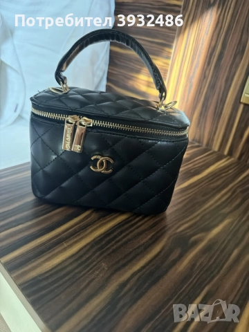Chanel vanity чанта