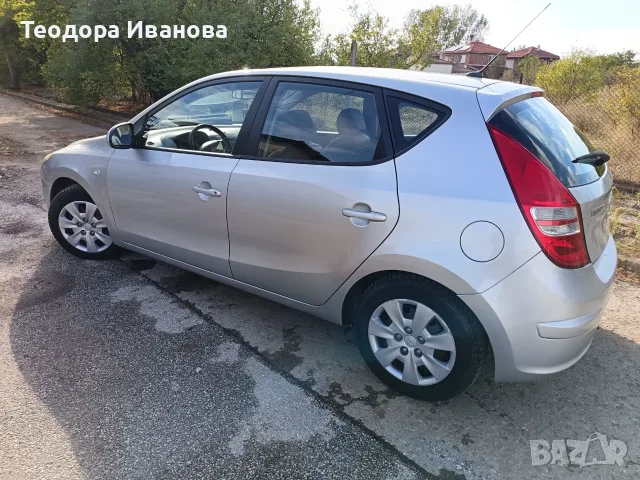 Hyundai i 30 1.6 CRDI, снимка 2 - Автомобили и джипове - 56592728