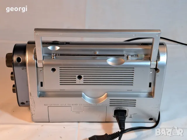 радио транзистор Sony ICF  704S   36/3, снимка 6 - Радиокасетофони, транзистори - 56585048