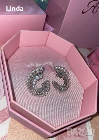 Ariana Grande Swarovski обеци, снимка 3 - Обеци - 56684235