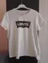 Тениска с гламурче на Levi's , снимка 1